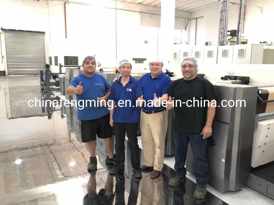 آلة الطباعة عالية السرعة 1350mm كيس ورق / كوب Flexography مع 8 ألوان و CE ISO9001