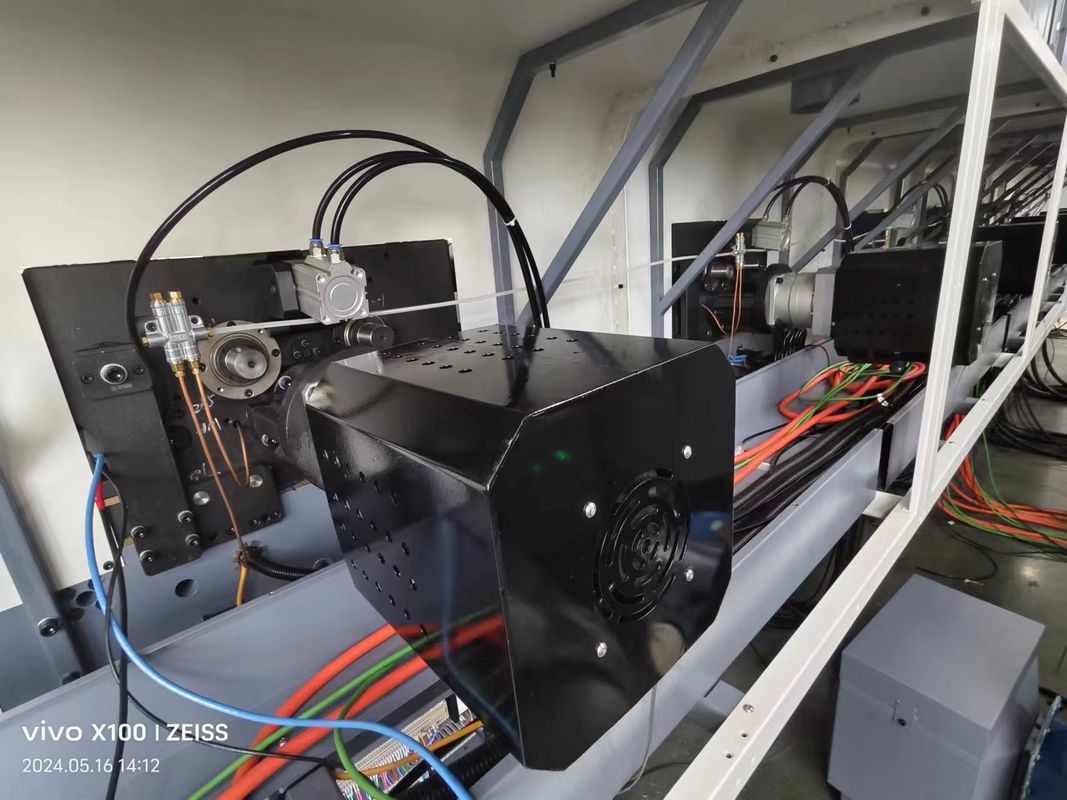 آلة الطباعة المرنة ذات الغطاء المتحكم بها بواسطة PLC مع عرض الطباعة القصوى 1000 ملم