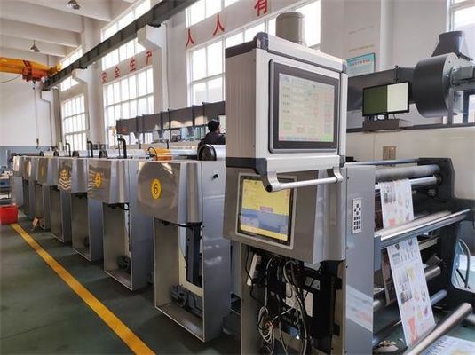 4 لون فليكسو الورق المقوى الكرتون الكامل الآلي الطباعة صندوق الكرتون آلة